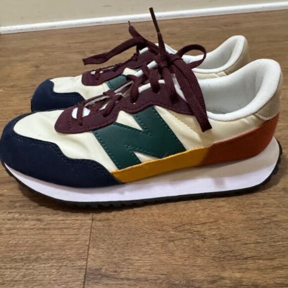 New Balance Shoes - New Balance 237 Sneakers